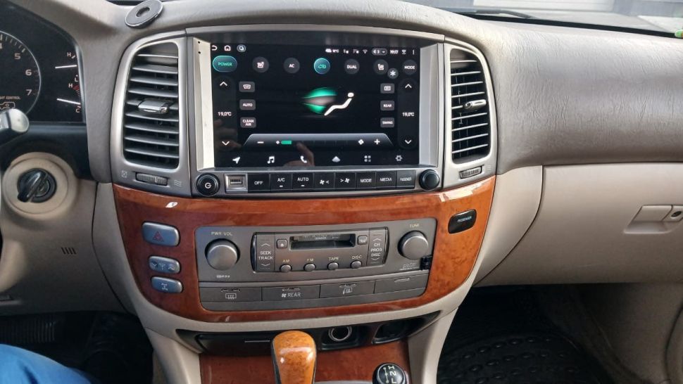 Штатная магнитола Teyes CC4 Pro 8/128 Lexus LX470 (2002-2007) F2 Тип-C